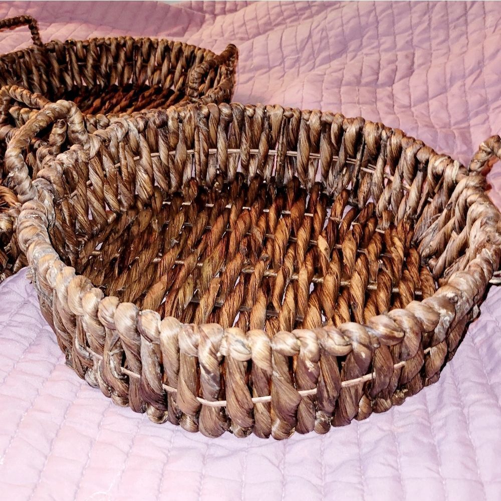 3 Woven stackable baskets. - Picture 15 of 15